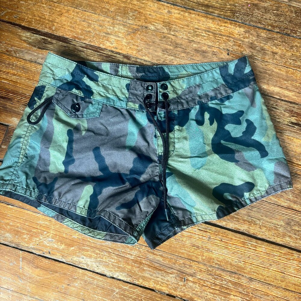 BIRDWELL Beach Britches Camo Board Shorts, Size 2